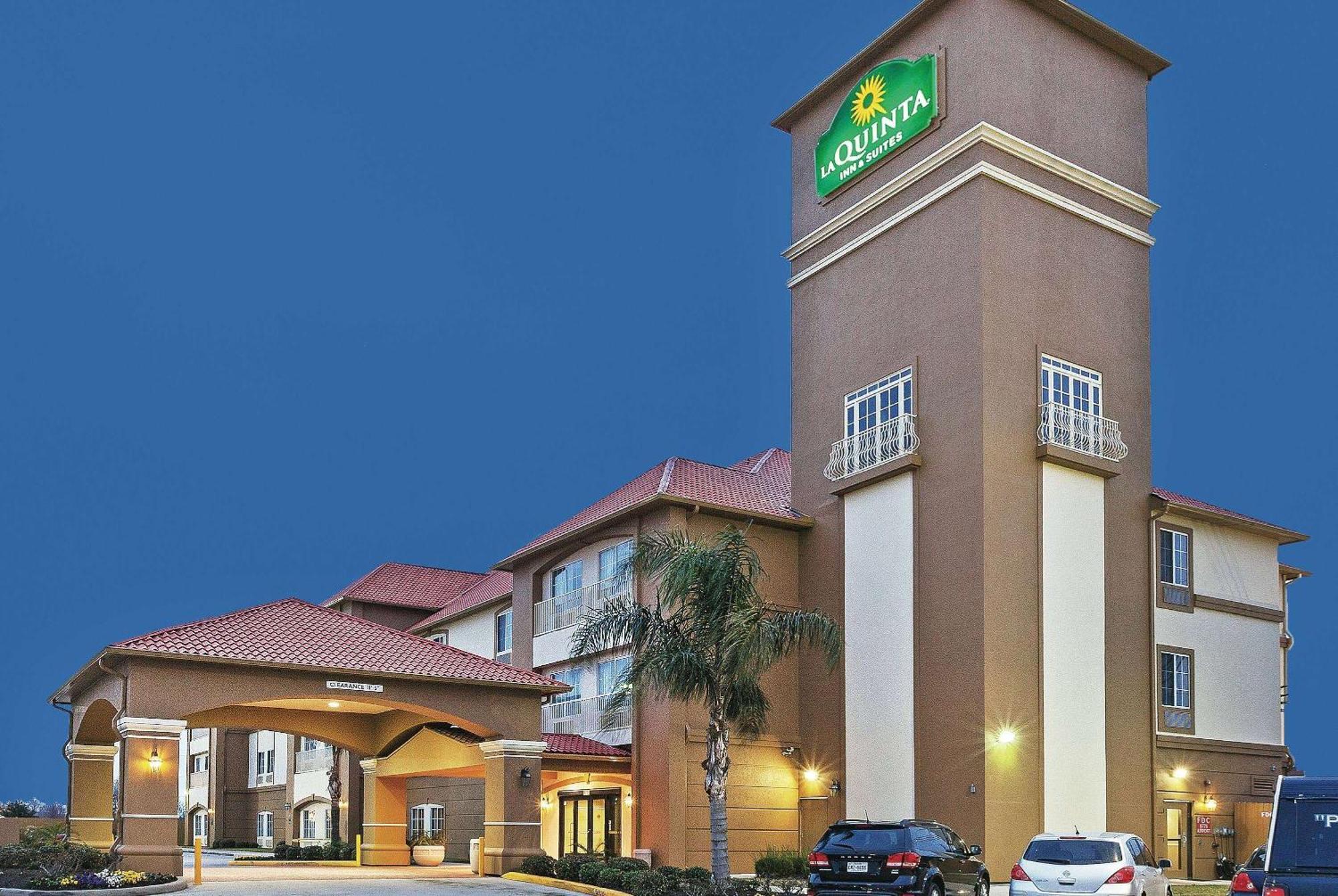 Отель La Quinta By Wyndham Houston Hobby Airport Экстерьер фото